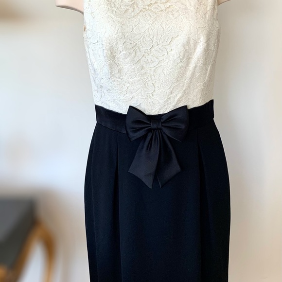 Gorgeous black and white BADGLEY MISCHKA short dress - Picture 2 of 7